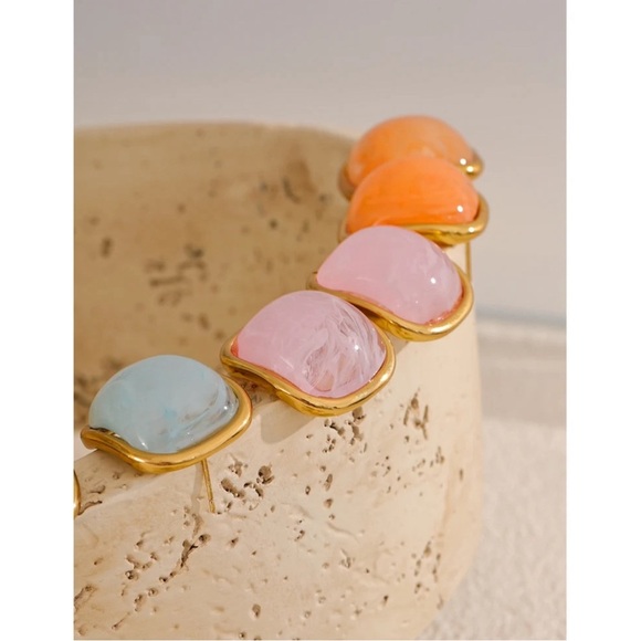 Macaron Color Resin 18k Gold Plated Large Fashion Stud Earrings - Picture 2 of 7
